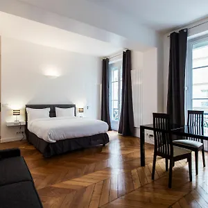 Bed & Breakfast Square, Paris